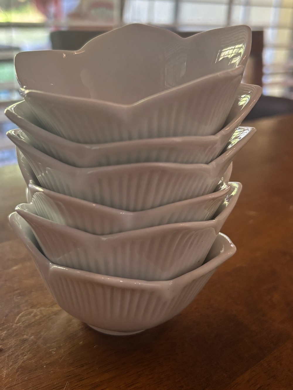 Pier 1 White Porcelain Lotus Tulip Serving Condiment Dishes Bowls Set of 6 EUC
